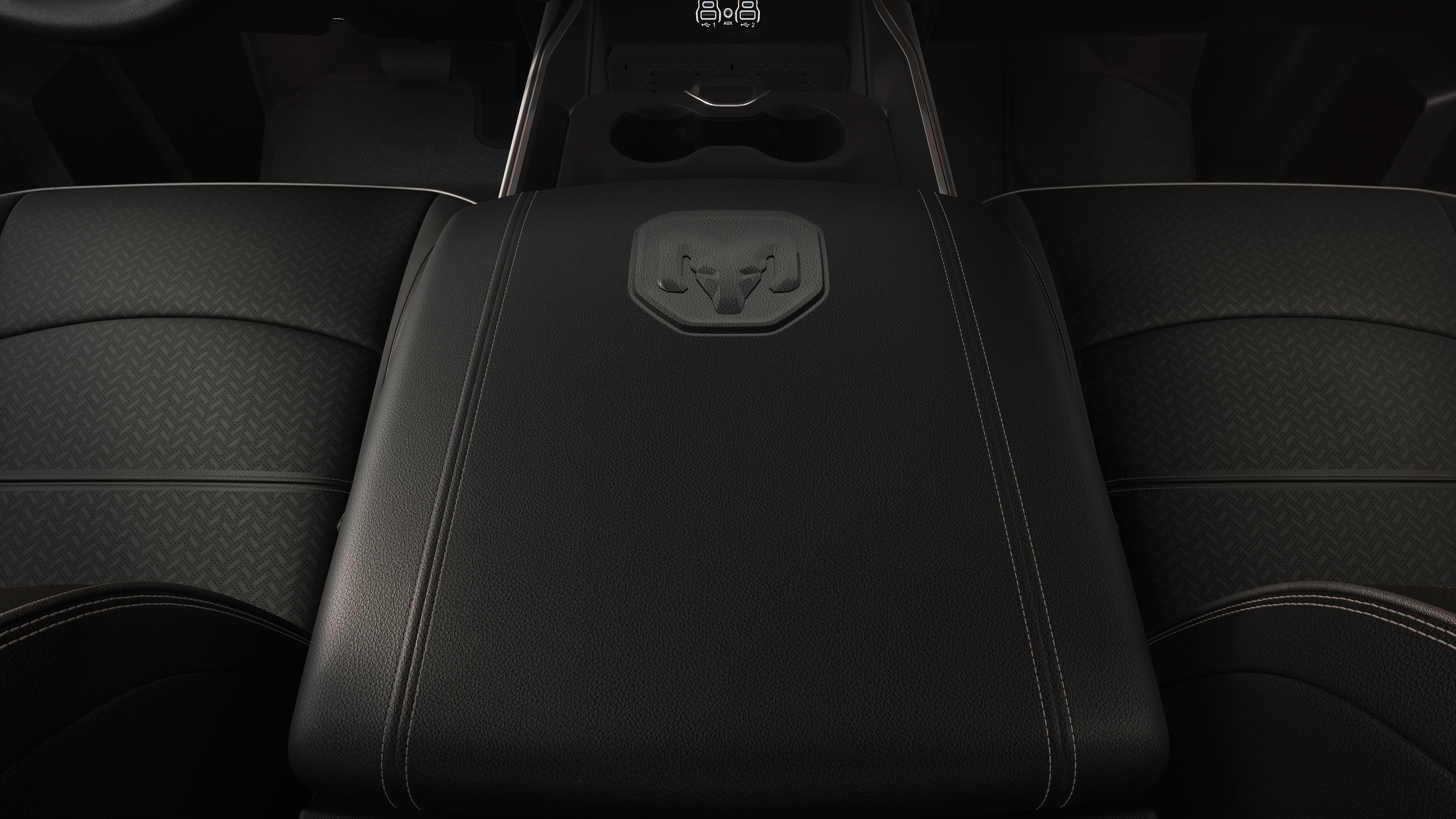 New 2026 Diamond Black Crystal Pearl-Coat Exterior Paint RAM LARAMIE image 16