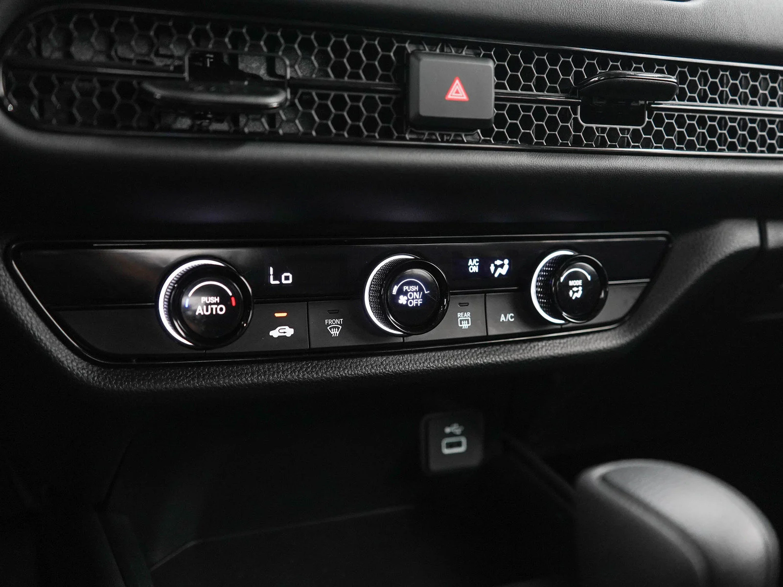 Used 2024  Honda 5D WAGON LX AWD image 22
