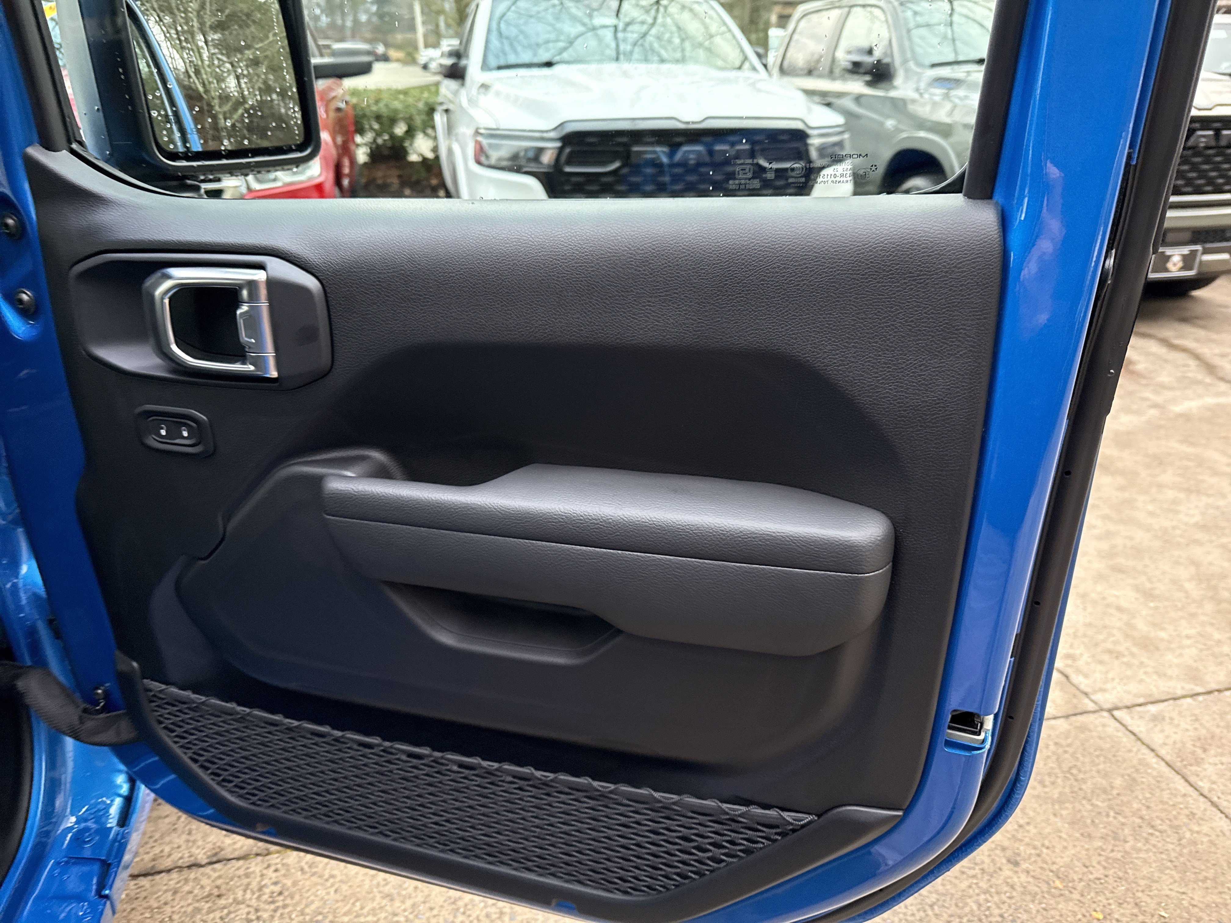 New 2026 Hydro Blue Pearlcoat Jeep Sport S image 17