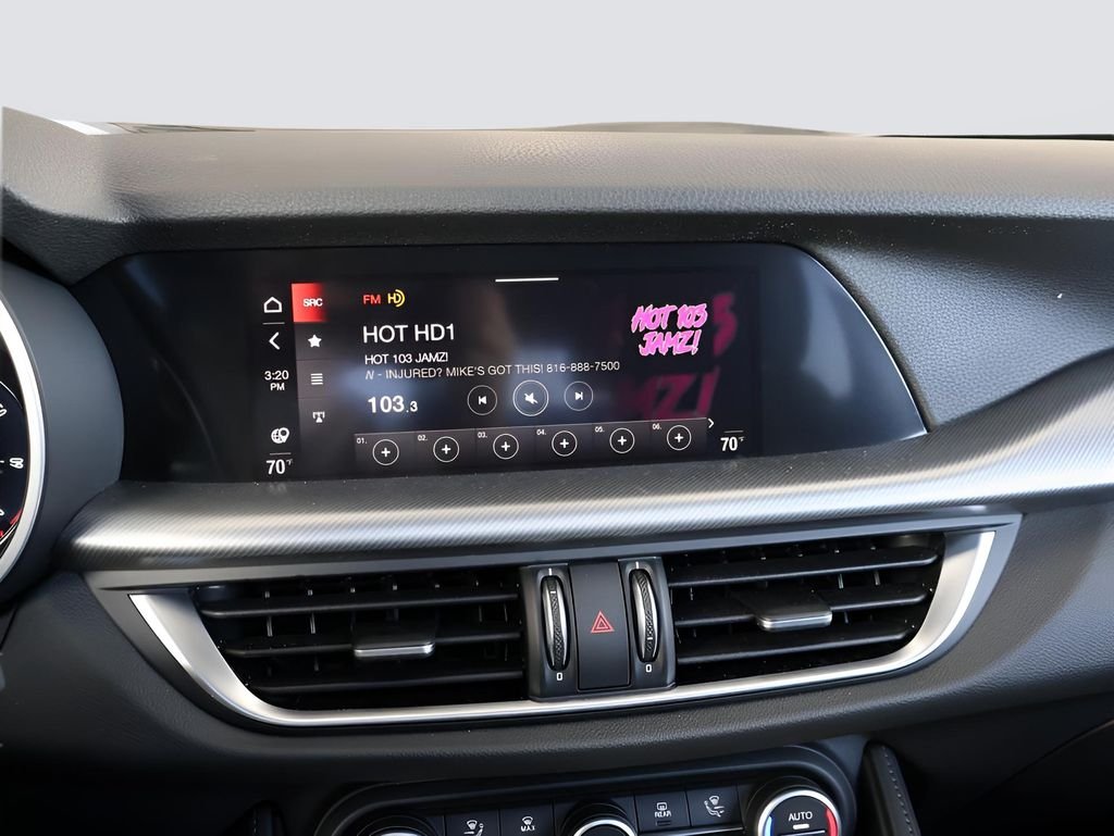 2025 Alfa Romeo Stelvio Base - Photo 23