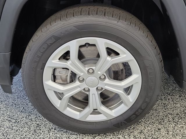 Used 2024 Black Jeep Sport image 5