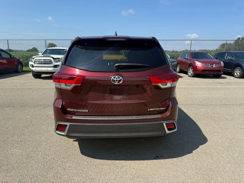 Used 2017 Red Toyota Limited image 19