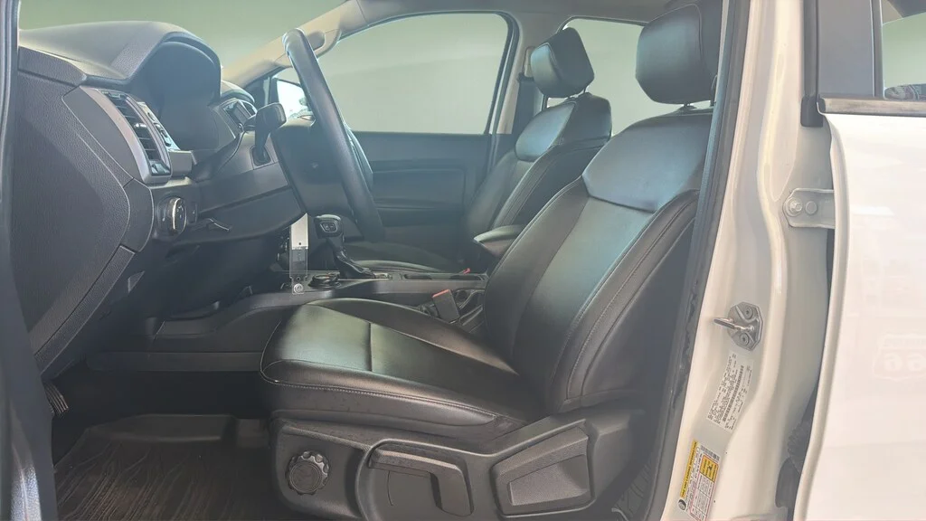 Used 2020 Oxford White Ford XL image 17