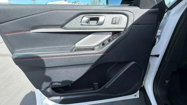 New 2026 Star White Metallic Tri-Coat Ford ST image 52
