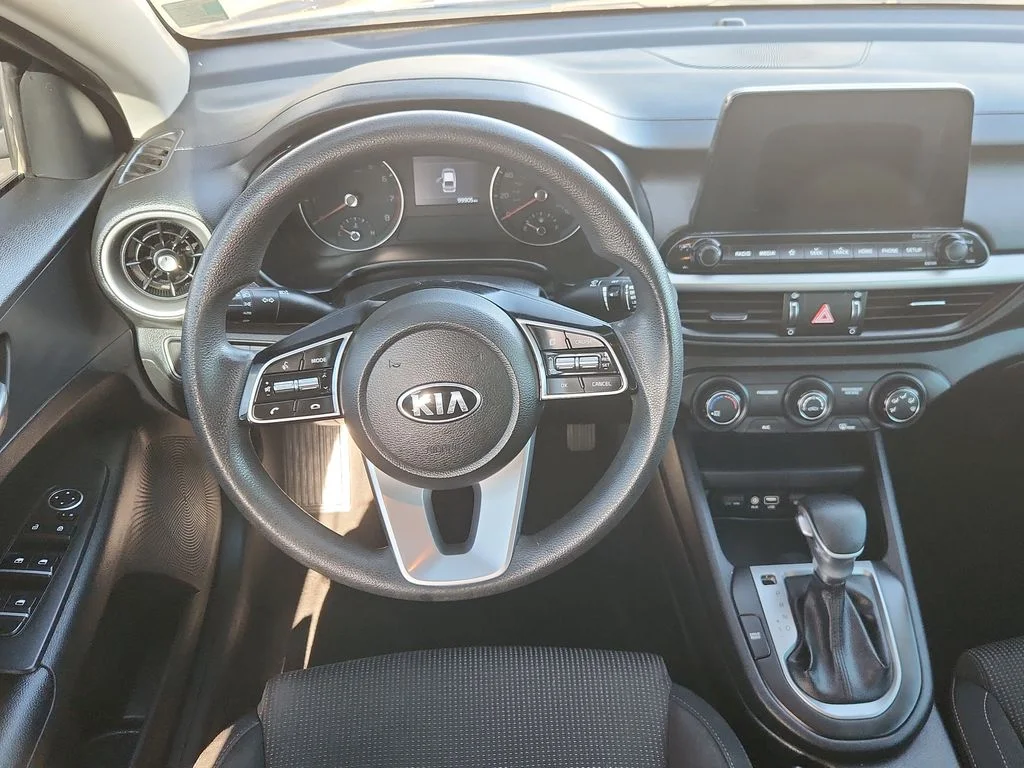 Used 2020 Blue Kia LXS image 9