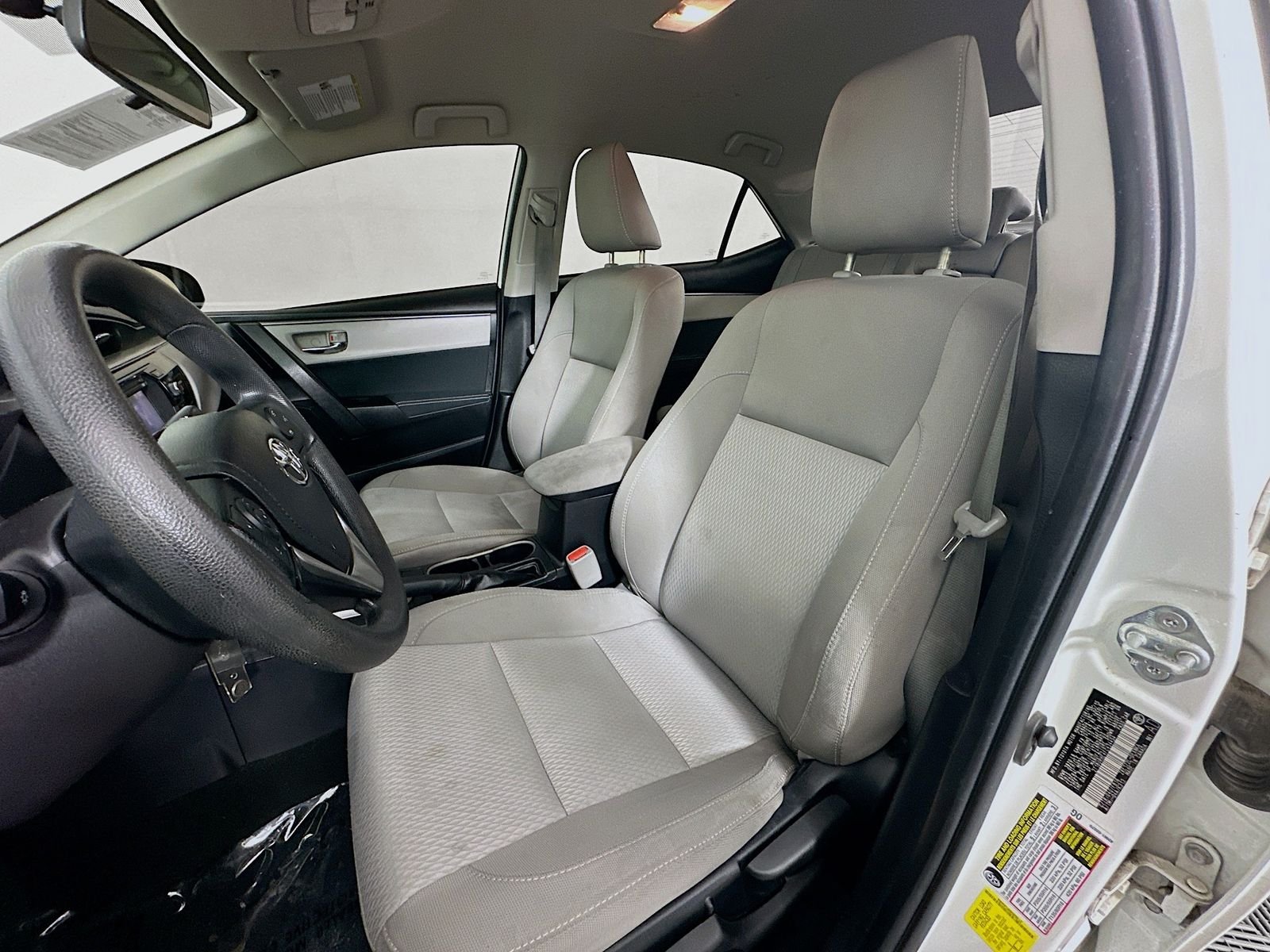 Used 2015 Super White Toyota LE image 20
