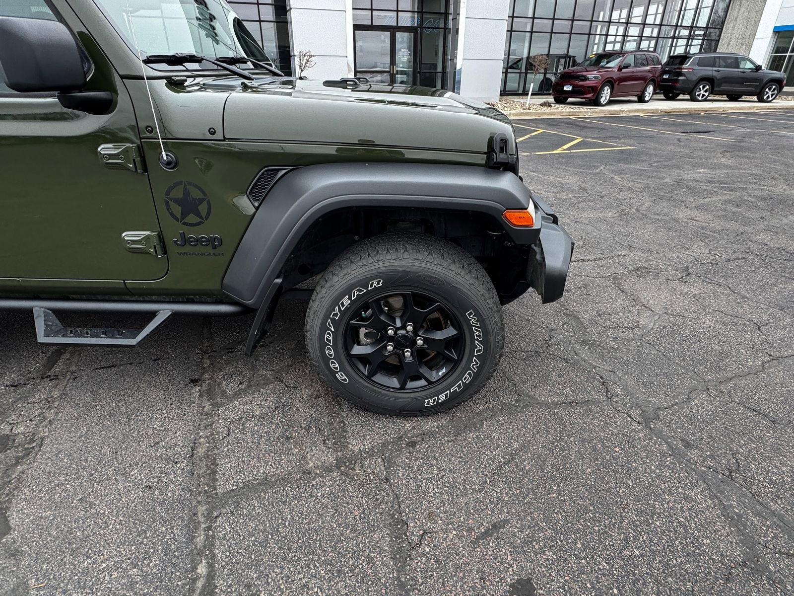 Used 2021  Jeep Willys image 16