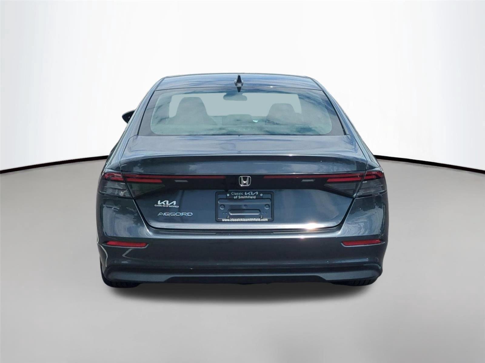 Used 2023 Meteorite Gray Metallic Honda EX image 4