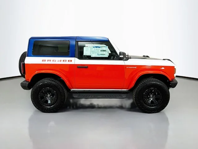 2025 Ford Bronco 2-Door Stroppe - Photo 8
