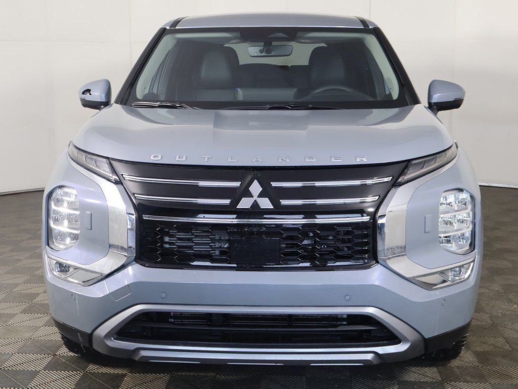 New 2026 Gray Mitsubishi SE image 13