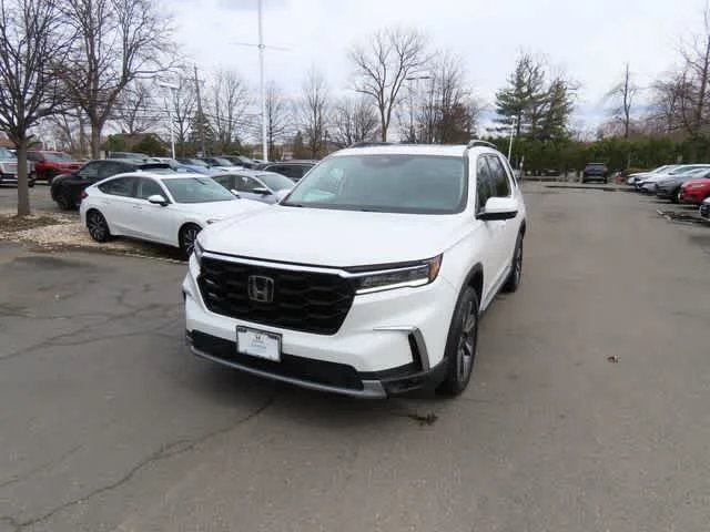 2023 Honda Pilot Elite AWD's photo