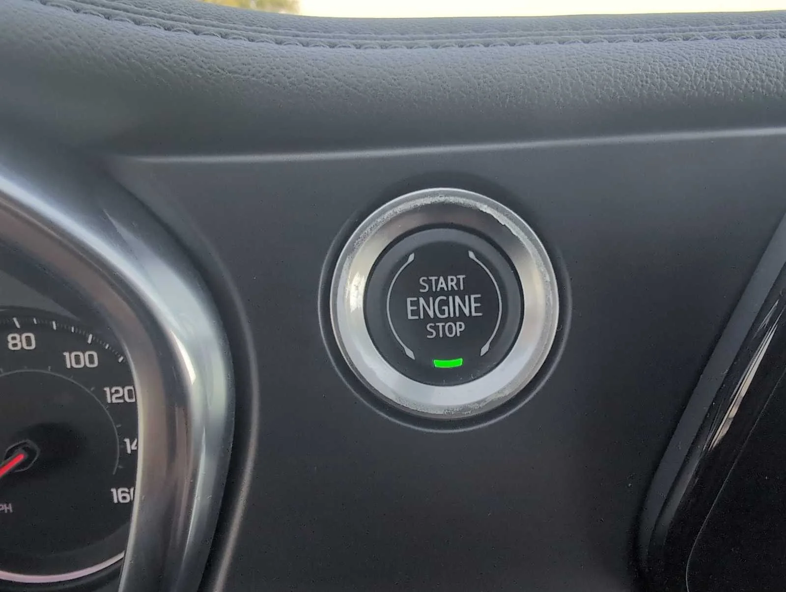 Used 2022 SUMMIT WHITE Chevrolet LT image 17