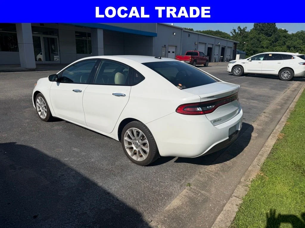Used 2013 White Dodge Limited image 3
