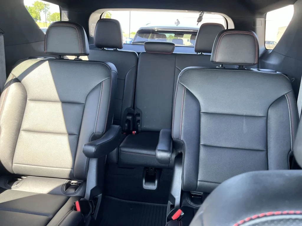 Used 2025 Red Chevrolet Z71 image 23