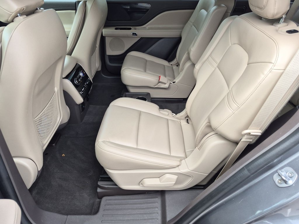 Used 2023 Gray Lincoln Standard image 25