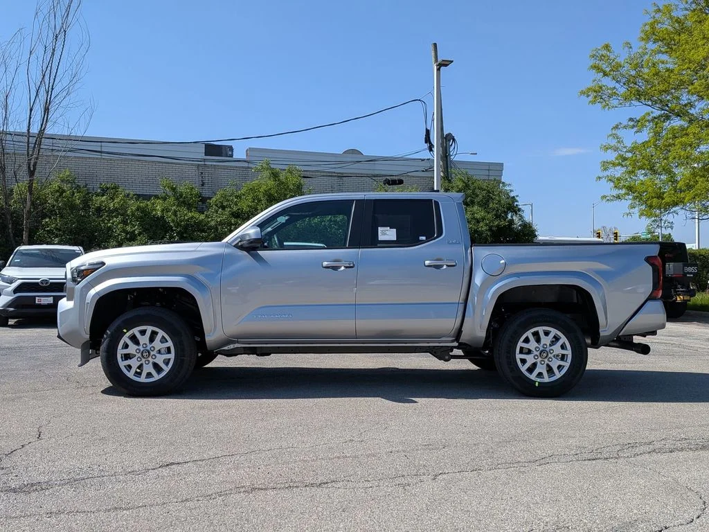 New 2026 Celestial Silver Metallic Toyota SR5 image 4
