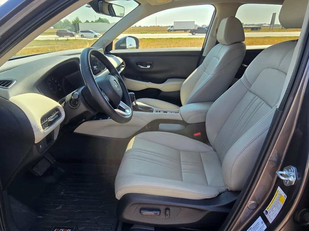 Used 2026 Urban Gray Pearl Honda EX-L image 11