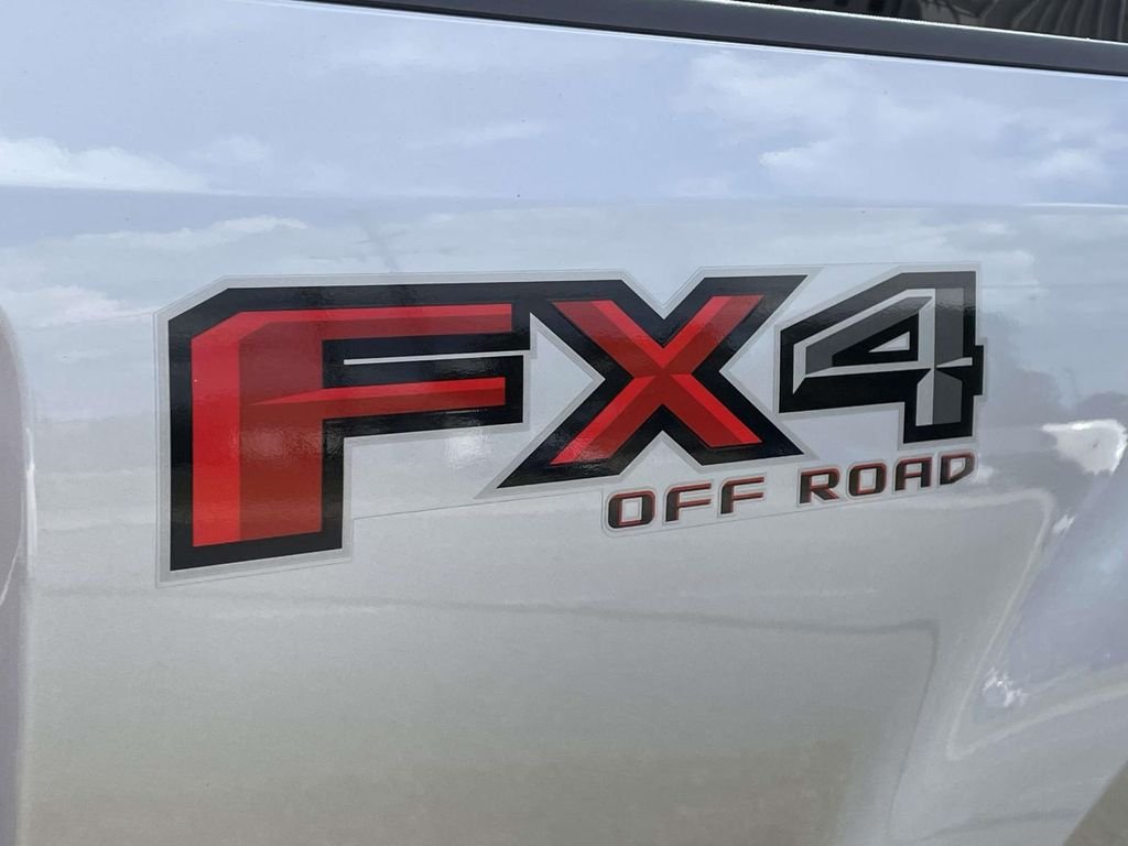 Used 2021 Silver Ford XLT image 8