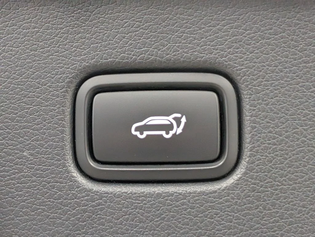 Certified Used 2024 Moonlight Cloud Hyundai Limited image 26