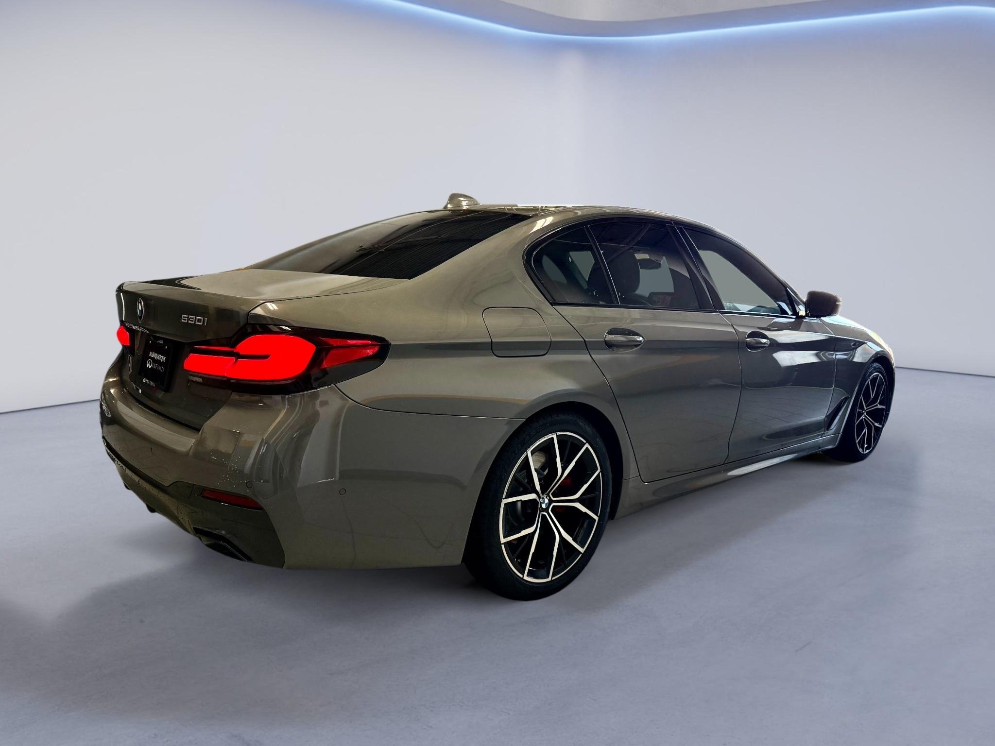 Used 2022 Bernina Grey Amber Effect Metallic BMW 530i image 7