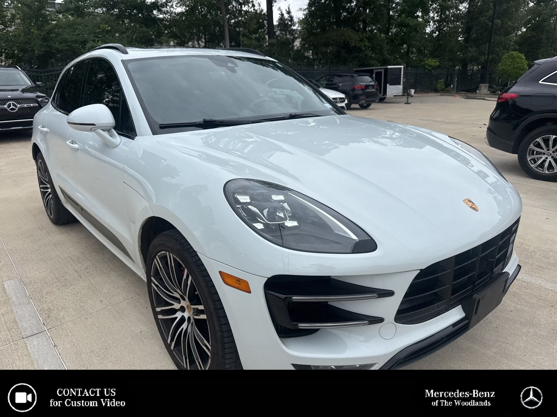2018 Porsche Macan Turbo's photo