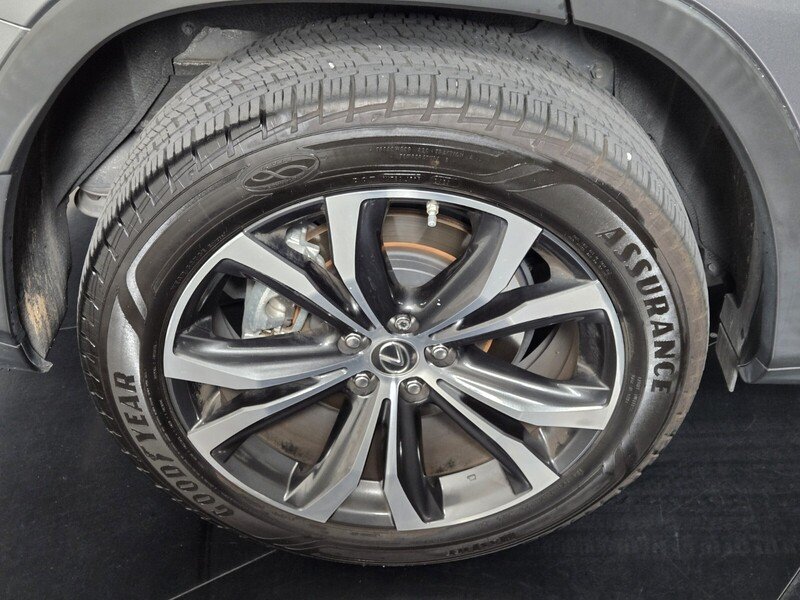 Certified Used 2020 Gray Pearl Lexus  image 11