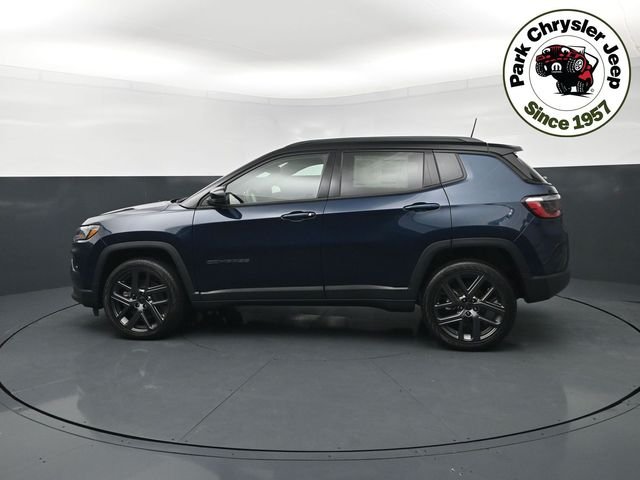 New 2026 Fathom Blue Pearl-Coat Exterior Paint Jeep Limited image 3
