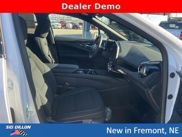 2026 Chevrolet Blazer EV LT - Photo 5