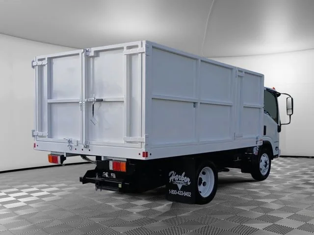 New 2025 Arc White Chevrolet  image 5