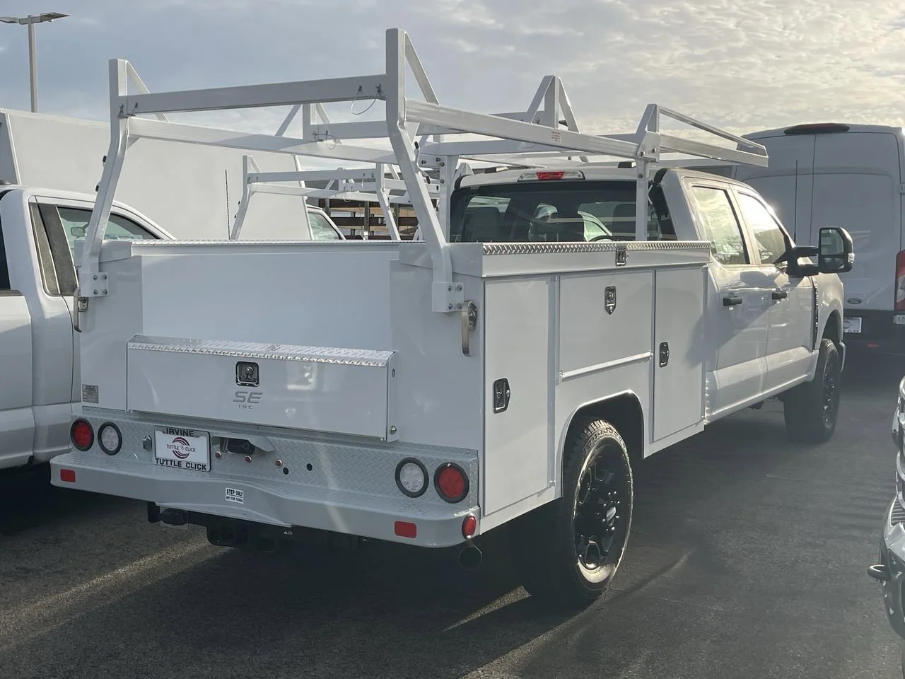 New 2026 Oxford White Ford XL image 6