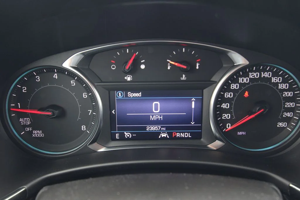 Used 2022  Chevrolet RS image 39