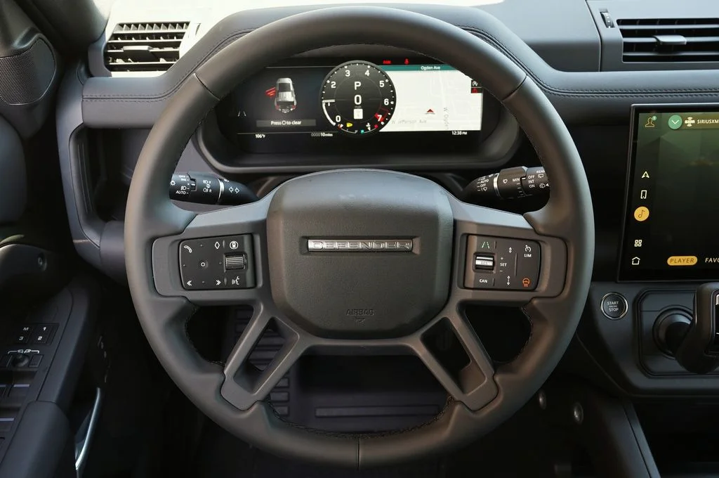 New 2026 Woolstone Green Land Rover S image 17