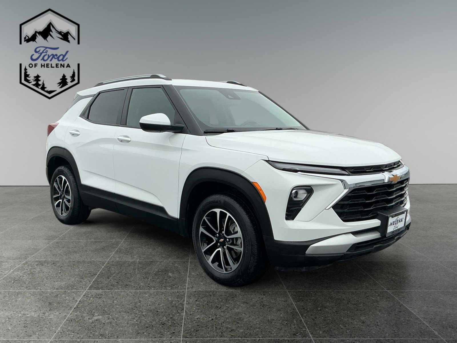Used 2024 Summit White Chevrolet LT image 7