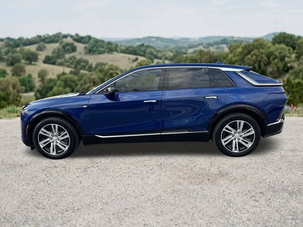 Used 2024 Cadillac LYRIQ Tech with VIN 1GYKPMRL9RZ114476 for sale in Austin, TX