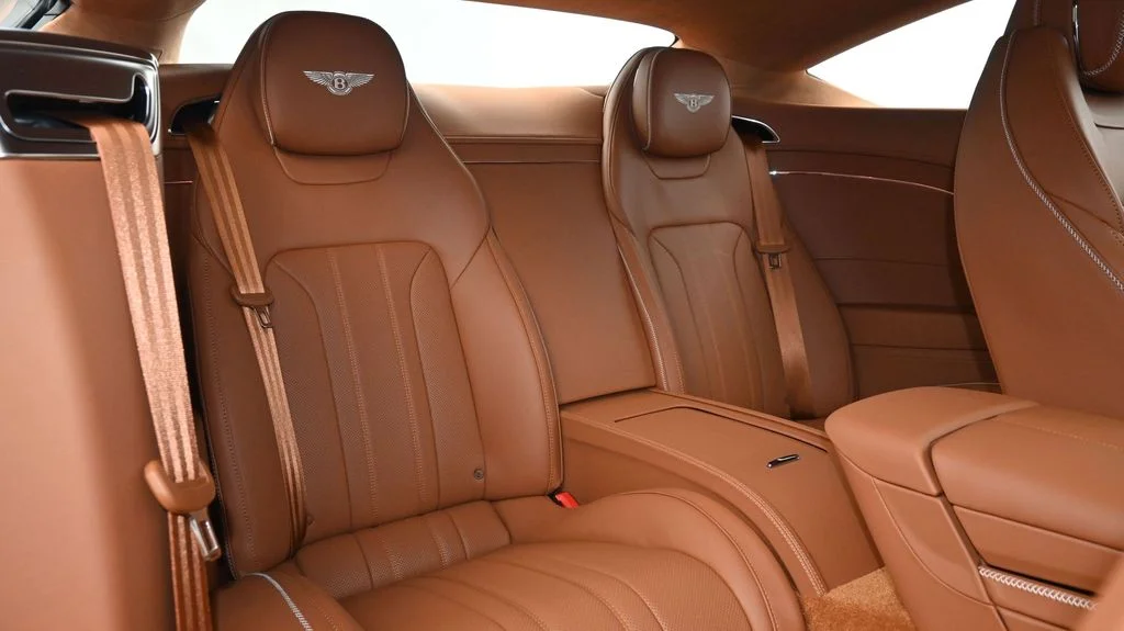 New 2026 Silver Bentley  image 12