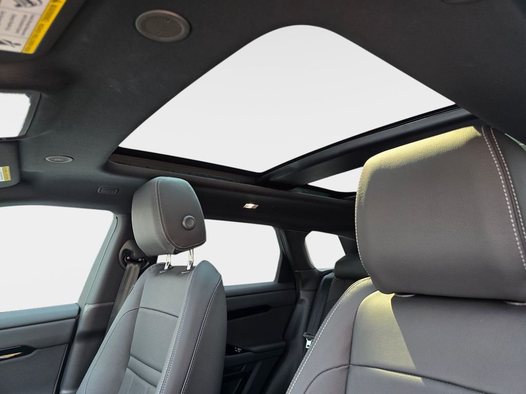 New 2026 Ostuni Pearl White LAND ROVER Hoxton Edition image 31