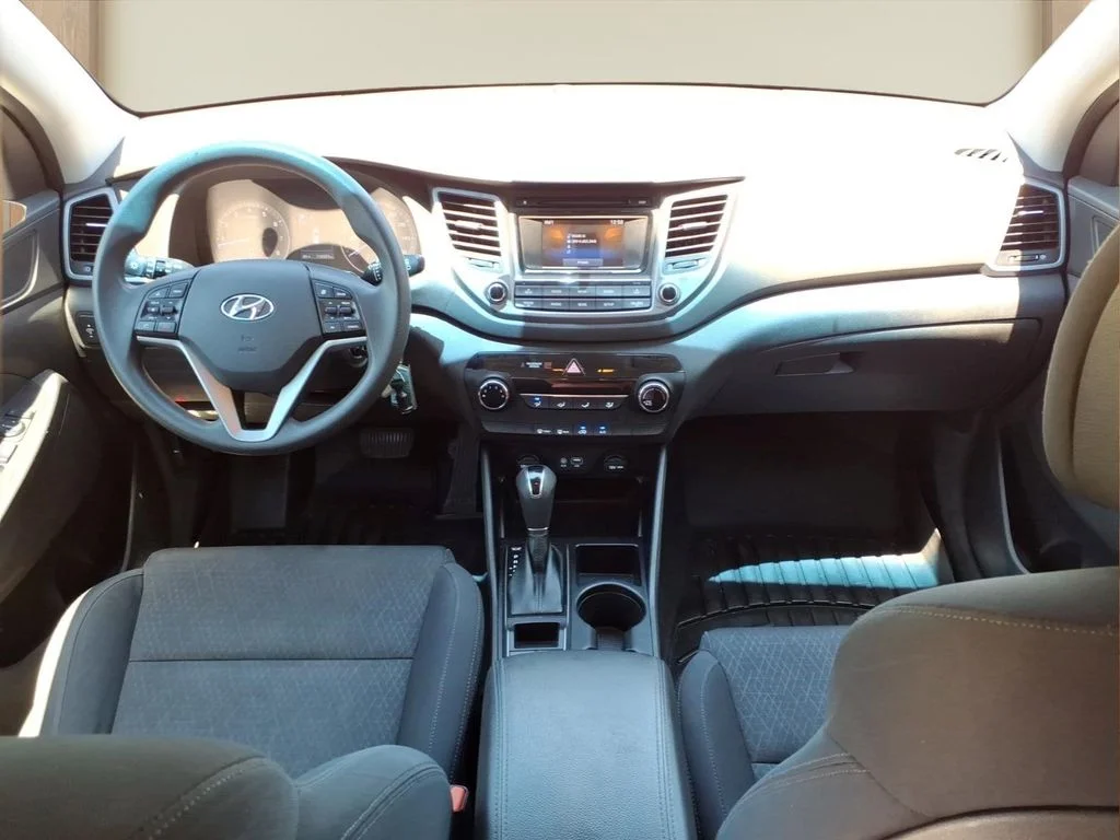 Used 2017 Gray Hyundai SE image 24