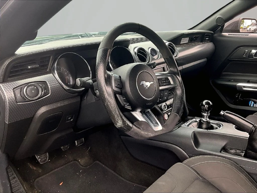 Used 2015 Gray Ford GT image 13