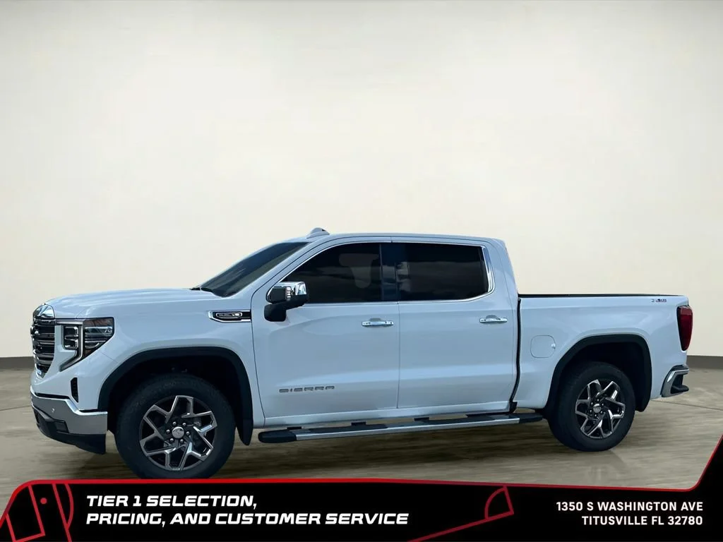 New 2026 Glacier White Tricoat GMC SLT image 2