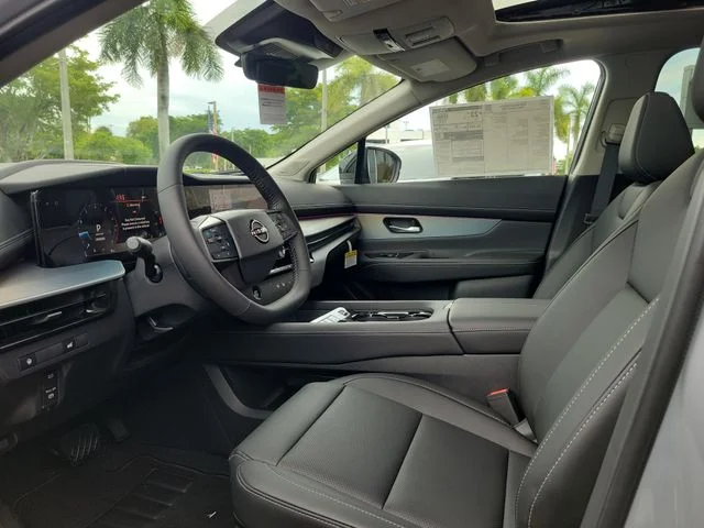New 2027 Boulder Gray Pearl / Super Black Two-tone Nissan Dark Armor image 13