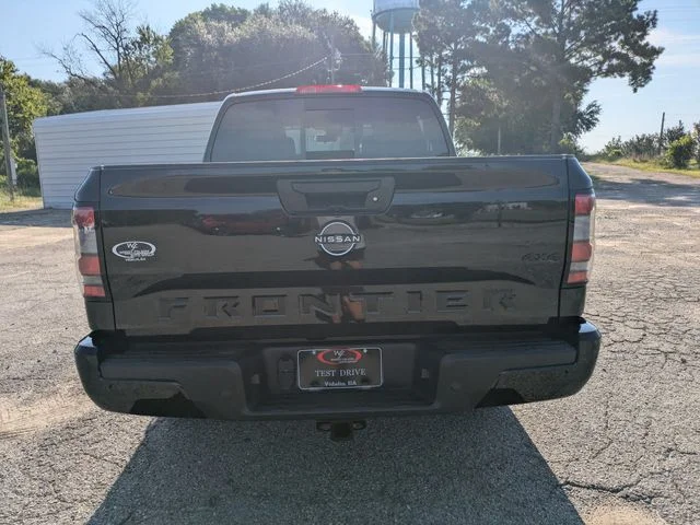 New 2026 Super Black Nissan Crew Cab SV image 5