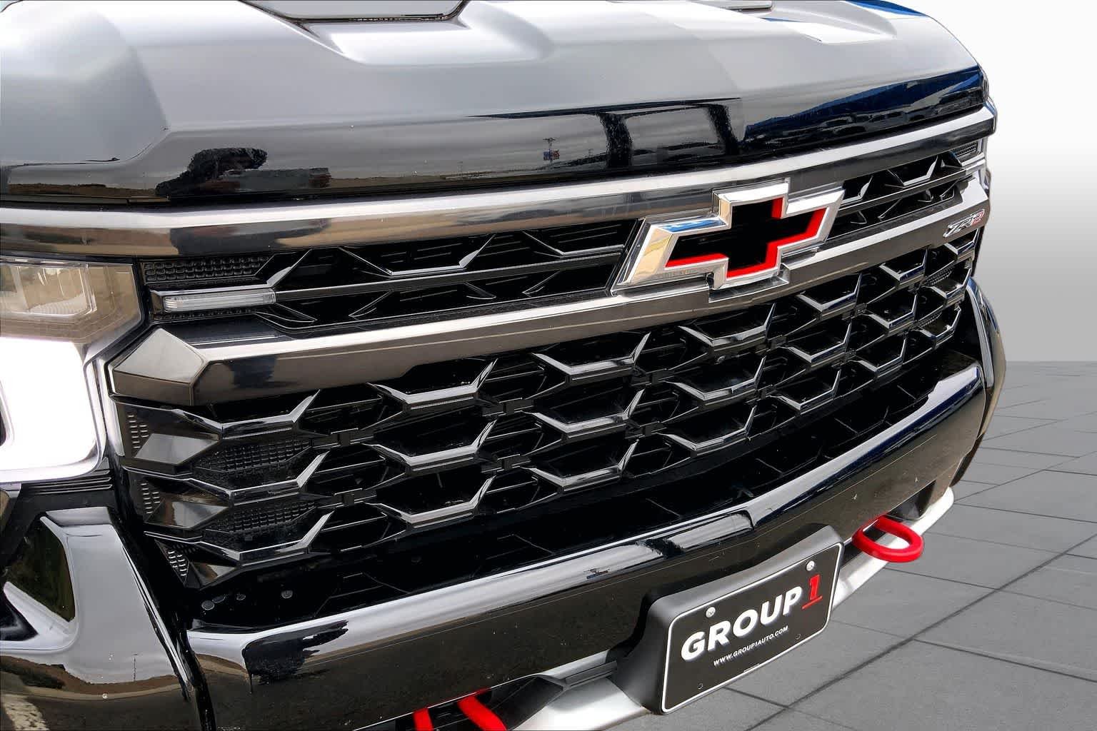 Used 2024 Black Chevrolet ZR2 image 30