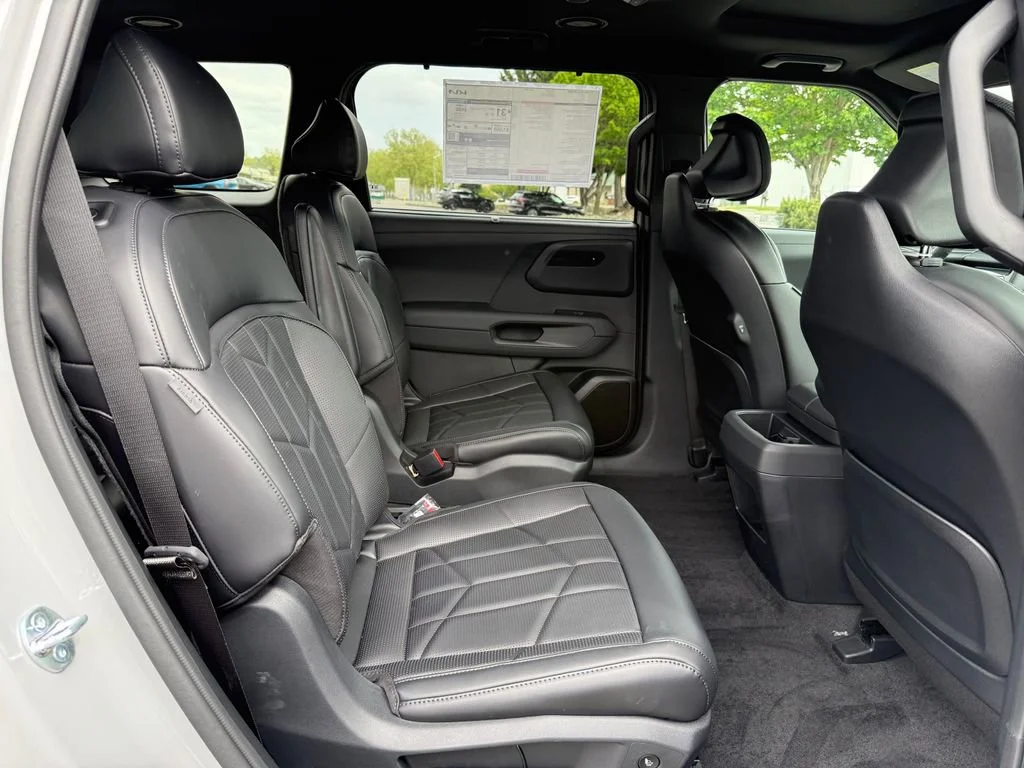 New 2027 Wolf Gray Kia X-Line SX image 13