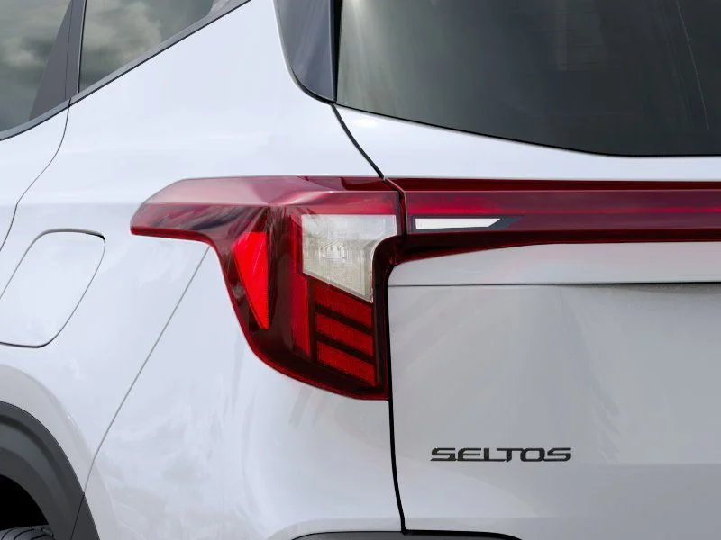 2025 Kia Seltos S - Photo 11