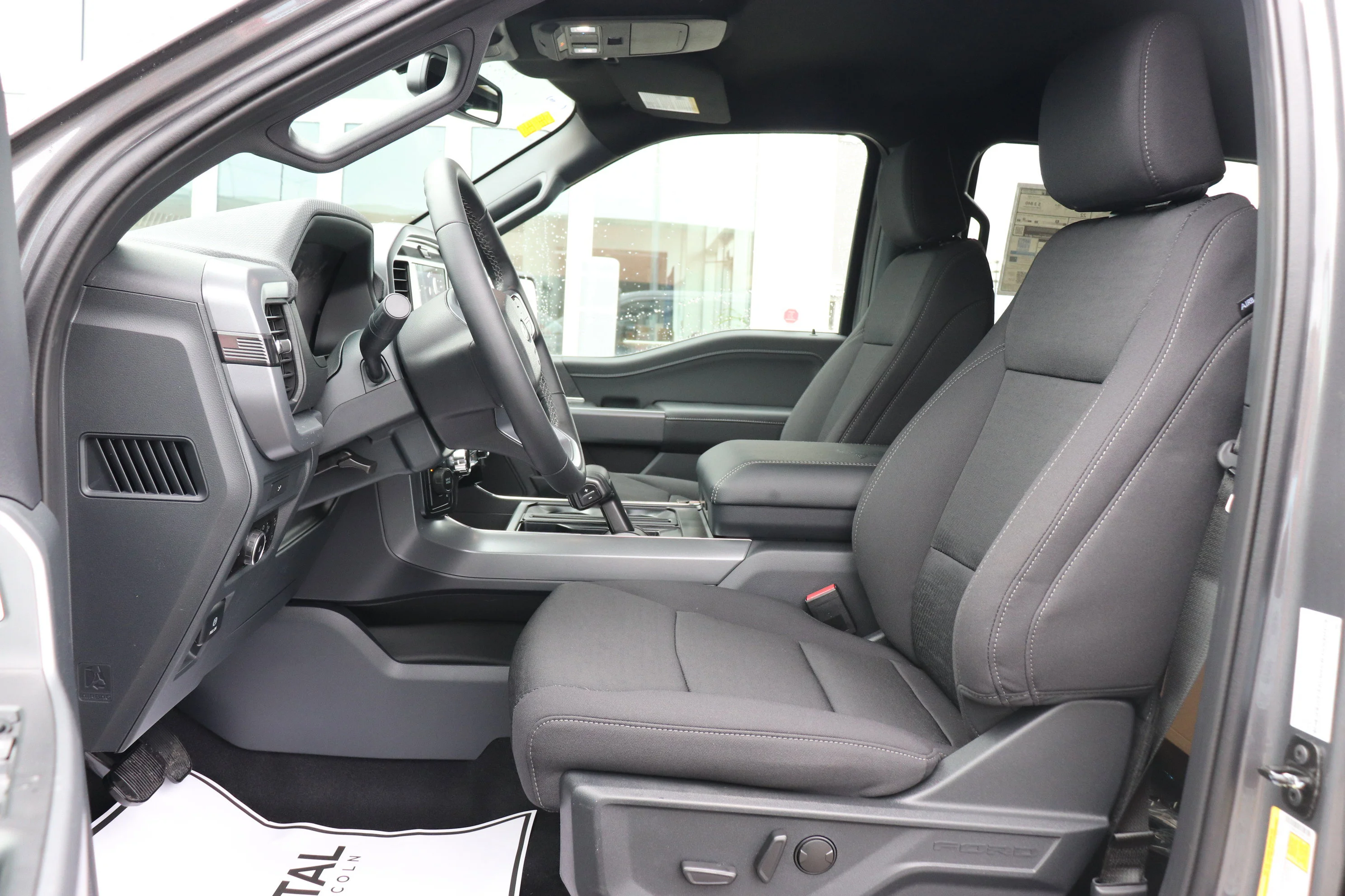 New 2026 CARBONIZED GREY METALLIC Ford XLT image 10