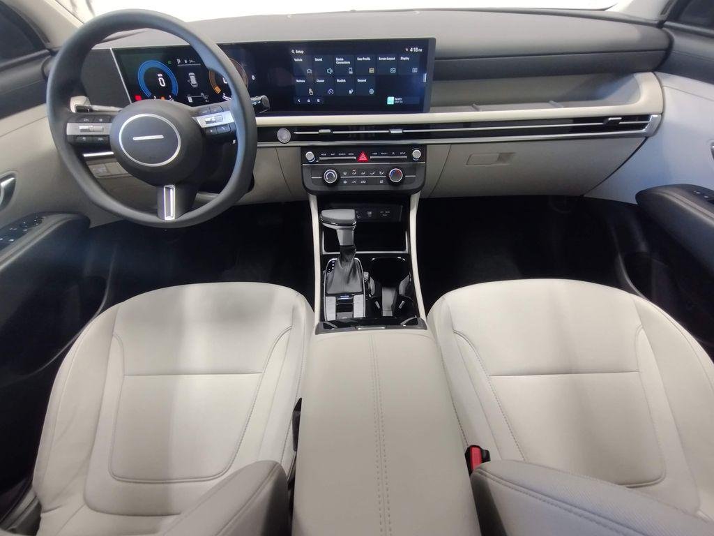 New 2026 Phantom Black Hyundai SE image 39