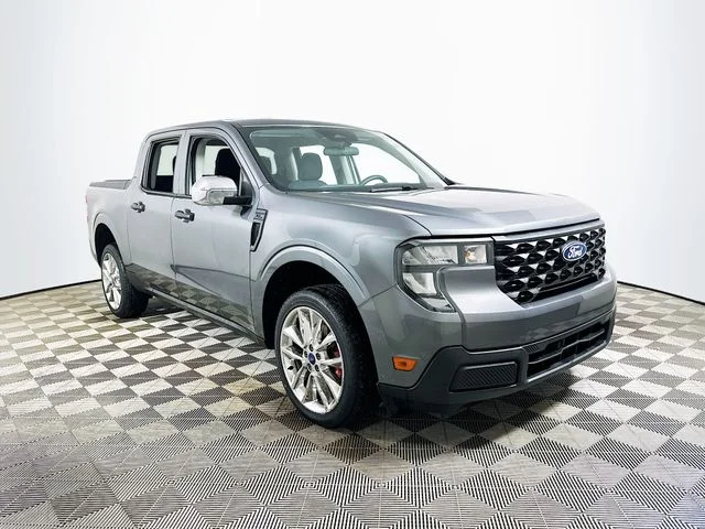 Certified Pre-Owned 2025 Ford Maverick XL