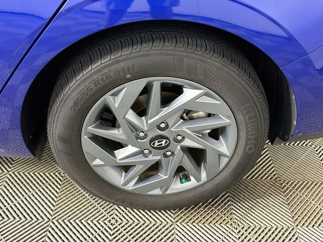 Certified Pre-Owned 2024 Hyundai Elantra SEL
