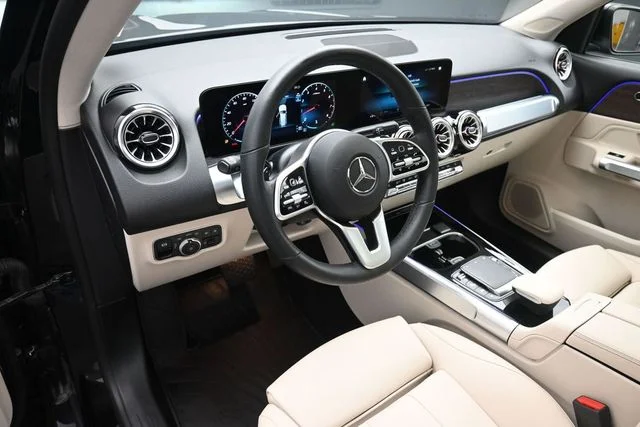 Certified Used 2023 Black Mercedes-Benz GLB 250 image 9