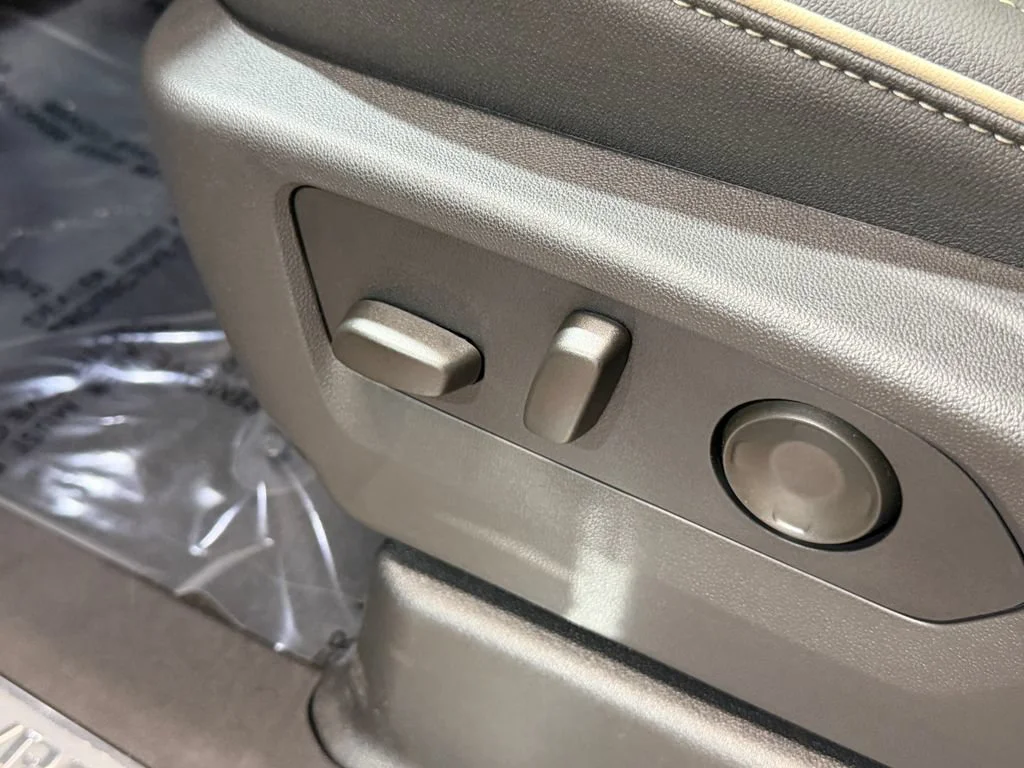 2026 Chevrolet Suburban Premier - Photo 29